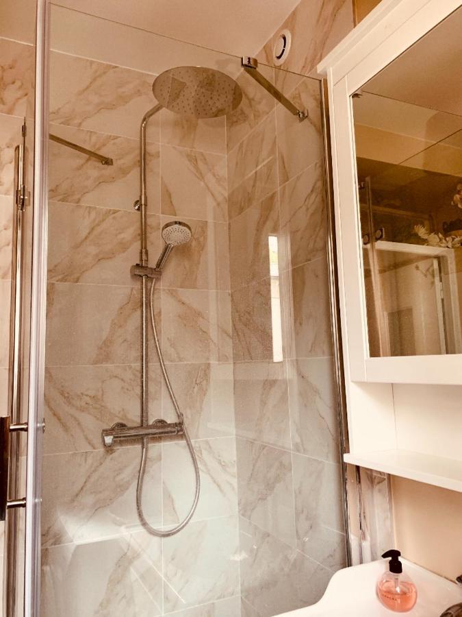 Parisian Style Appartment Private Room With Shared Bathroom Near Bastille And Gare De Lyon מראה חיצוני תמונה